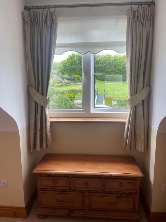 Cosy Rooms In A Stone Cottage Salthill Екстер'єр фото