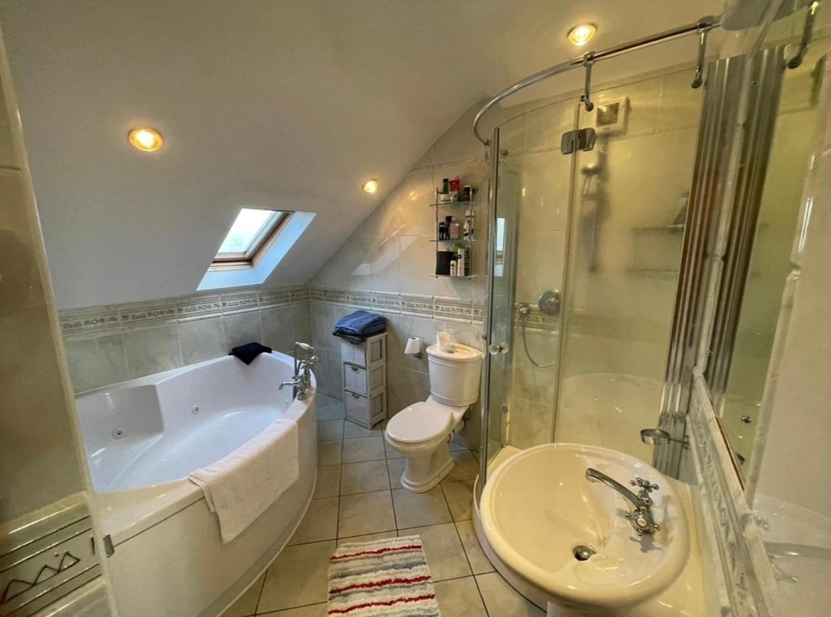 Cosy Rooms In A Stone Cottage Salthill Екстер'єр фото